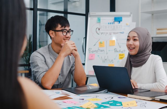 multiracial-group-young-creative-people-smart-casual-wear-discussing-business-brainstorming-meeting-ideas-mobile-application-software-design-project-modern-office